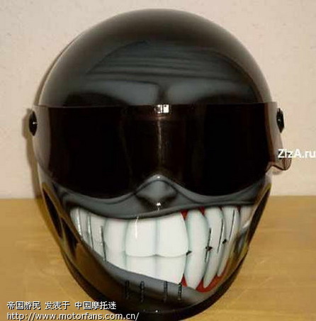 改装的安全帽 独一无二的款式 凸显骑士的个人