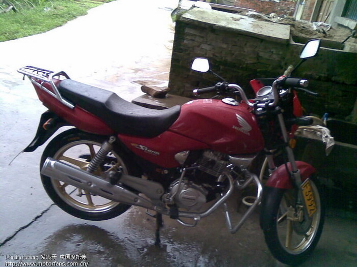 骑新大州本田SDH125-46A的进 - 新大洲本田 -