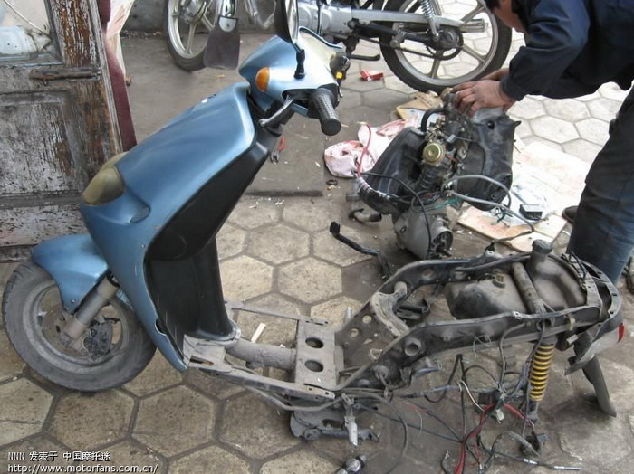 我用比亚乔老淑女改的顶级帝王发动机(老淑女