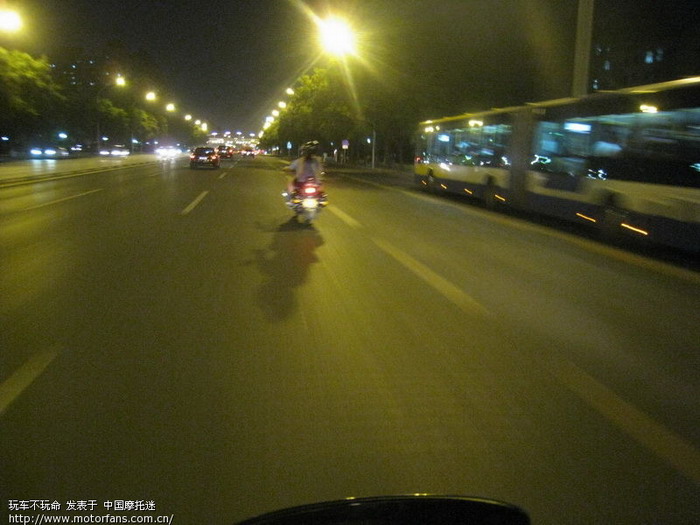 谁说北京禁摩了--夜游长安街,故宫午门前闲聊(