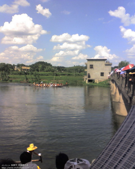 6月27日宜春摩友到西村大村村看划龙船比赛 -