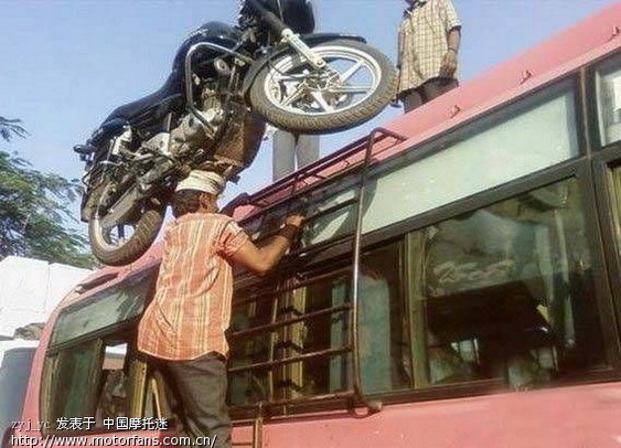 这个印度阿三抓到是什么车 - 摩托车论坛 - 摩托