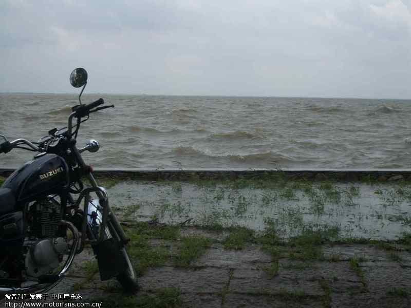 今天 光火一个人开摩托狂飙 还有美.相伴.哈哈 