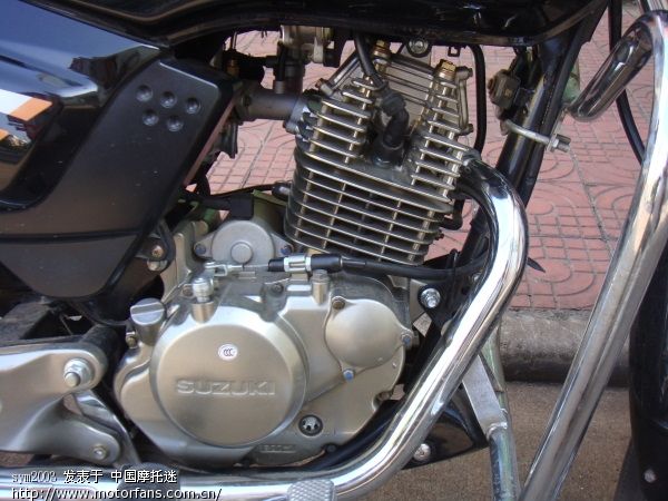 高手解答:目前国内铃木125中凸轮轴用了滚动轴