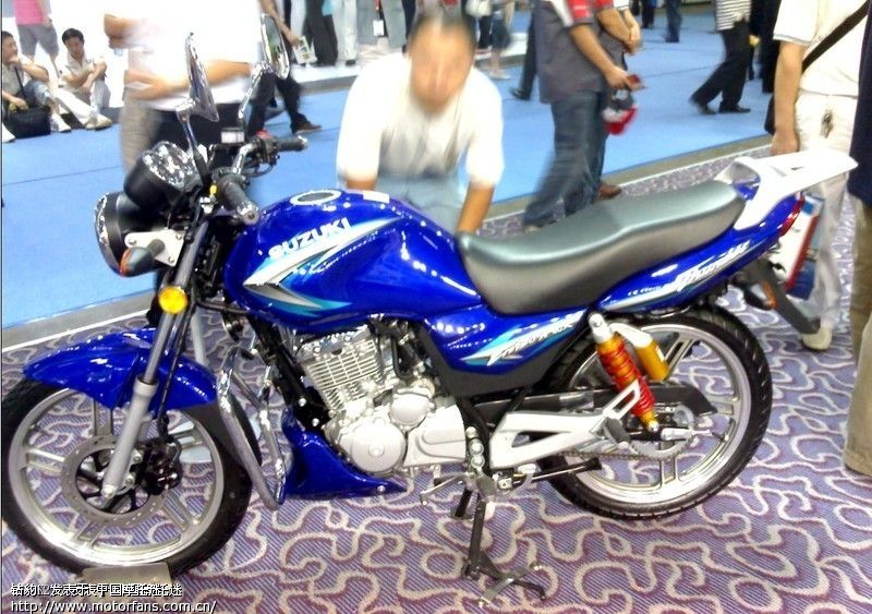 大长江豪爵EN150的推出,对轻骑铃木GSX150