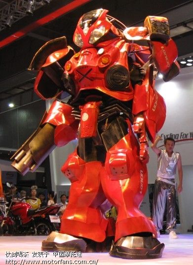 摩托车展上的机器人。 - 摩托迷水吧 - 摩托车论