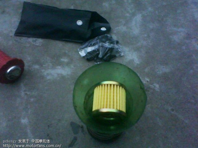 给星星换机油.机滤和齿轮油时,发现传动箱皮带