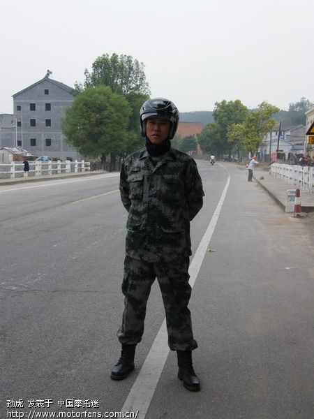 从二组摩游服装相片看湘北三雄铃木车队之变化