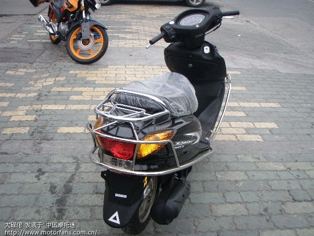 实地拍摄-五羊本田佳颖黑色豪华碟刹版WH12