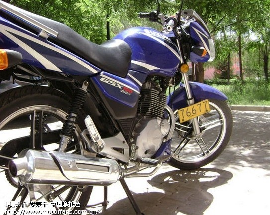 铃木GT\/GSX前轮悬挂车牌的地方有没有XD想