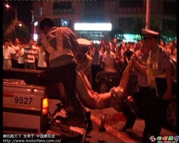 南京6.30车祸,这是人的尸体不是让你们抬猪肉